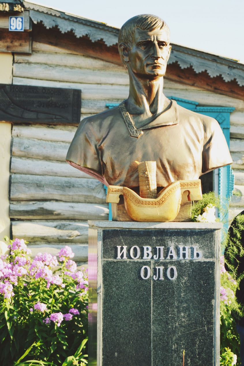 Открытие памятника Владимиру Ромашкину